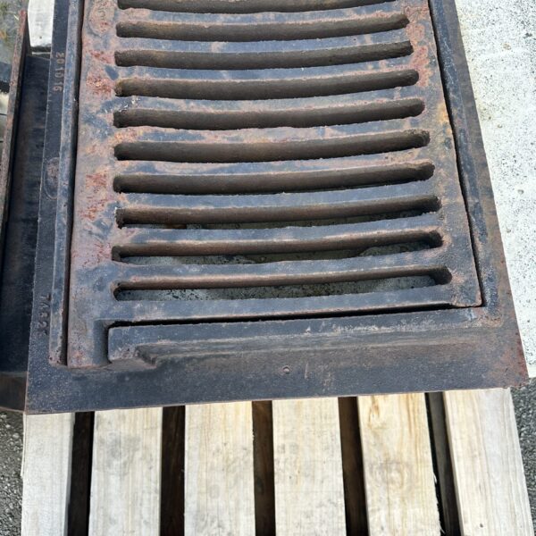Cast Iron Frame & Grate for Cesspit*
