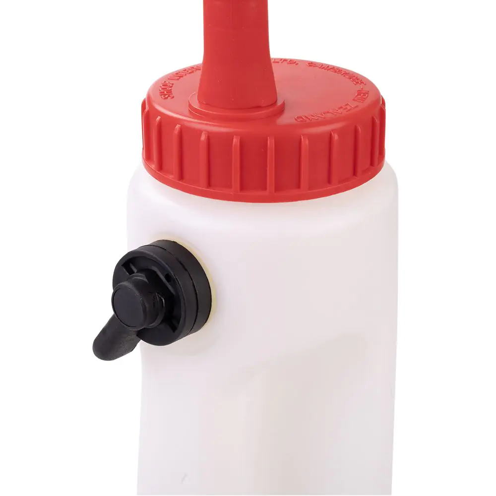 Skip to the beginning of the images gallery Speedy Drencher Calf Drencher 2.5 L - Image 4